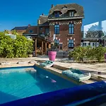 Superbe Maison De Maitre 别墅 *